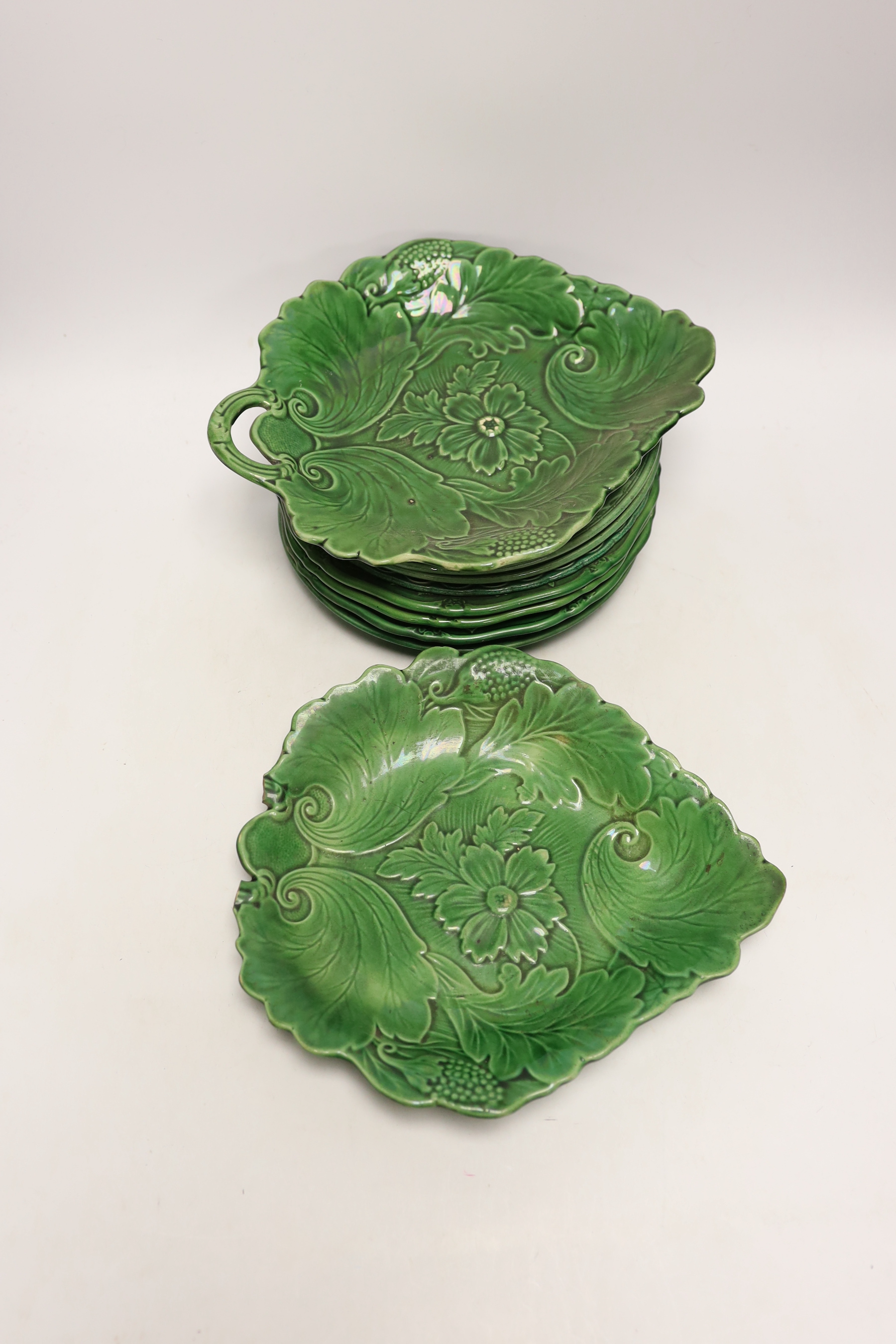 A group of 19th/20th century greenware and majolica plates and dishes (18)